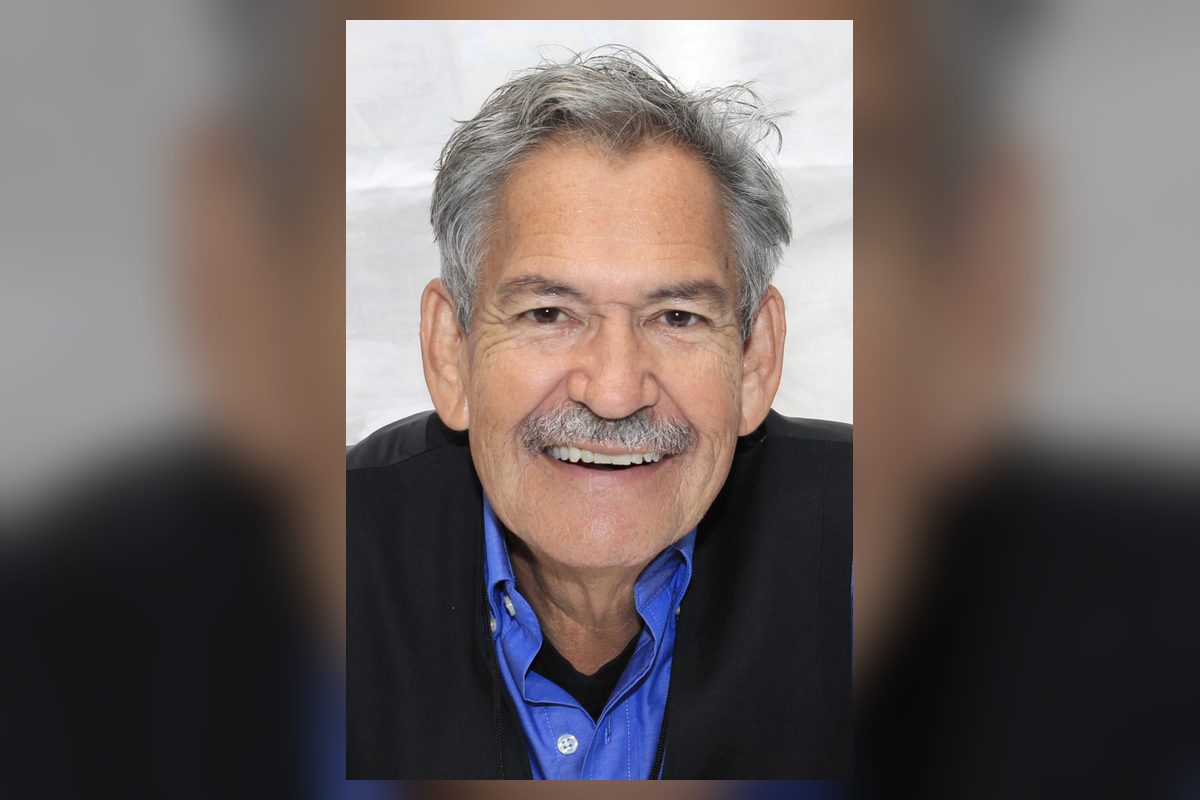 Benjamin Alire Sáenz, PEN/Faulkner Winner and YA Novelist, Dies at 71